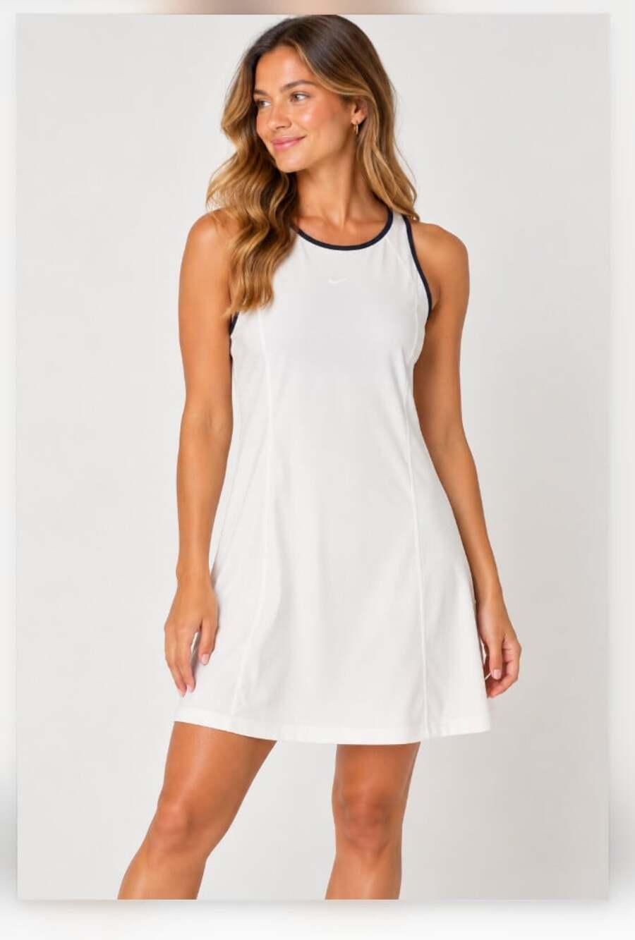 Nike Dri-FIT Tank Top Womens Medium White Contrast Trim Athletic Running